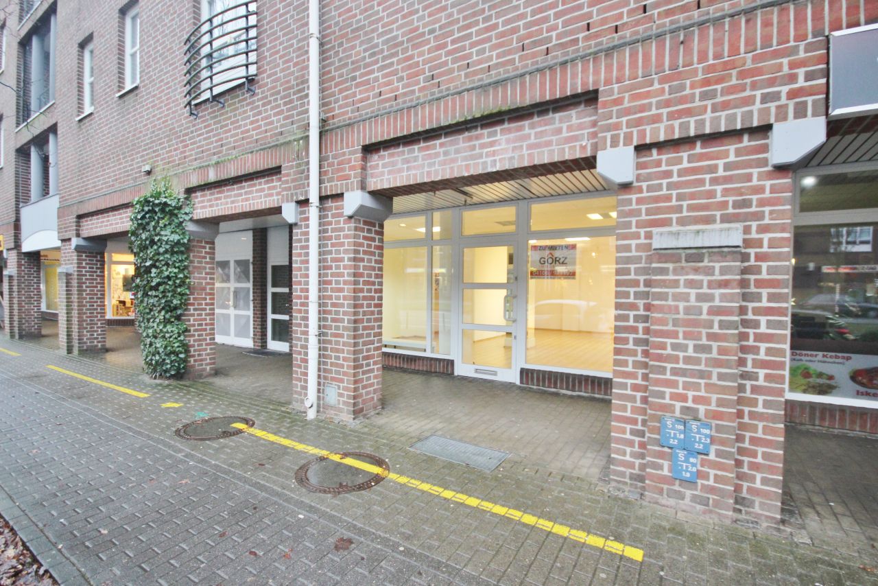 Modernes Loft mit großzügiger Raumgestaltung und hochwertigen Ausstattungsdetails Modernes Loft mit großzügiger Raumgestaltung und hochwertigen Ausstattungsdetails